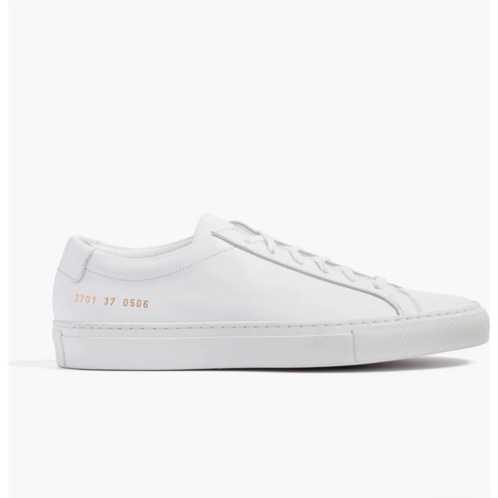 Common Projects
Original Achilles leather sneakers NIB. Size EU-35/US-5